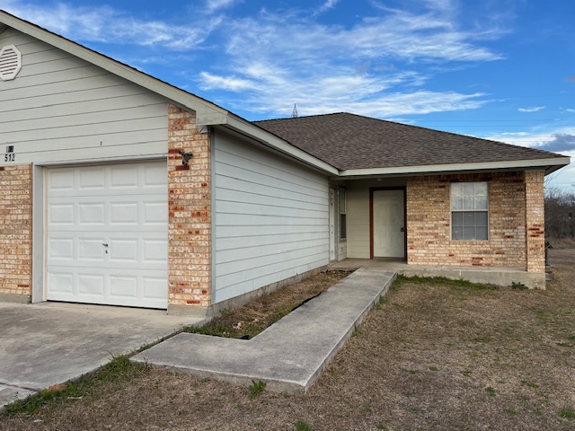 512B Crest Circle