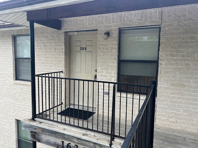 1636 B Post Road - 1