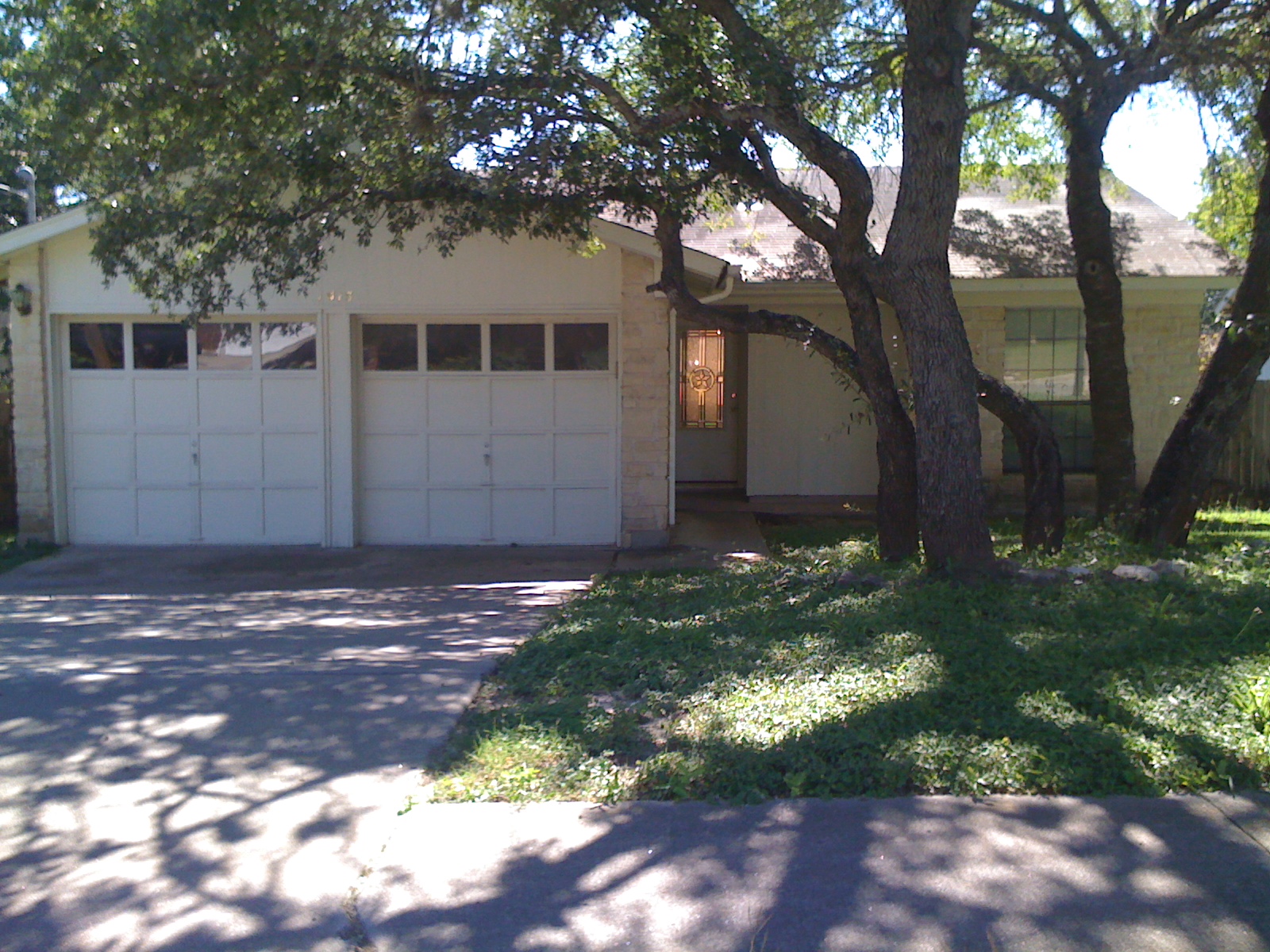 1915 Ramona Circle